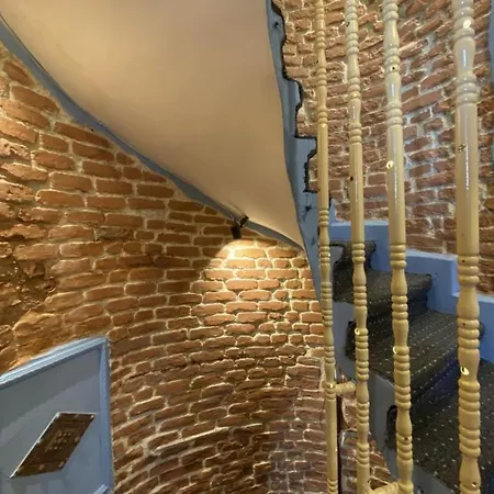 Apartment Cozy Studio Apartment In A Classic Beyoglu Building With Terrace 5-Min Walk To Istiklal Avenue