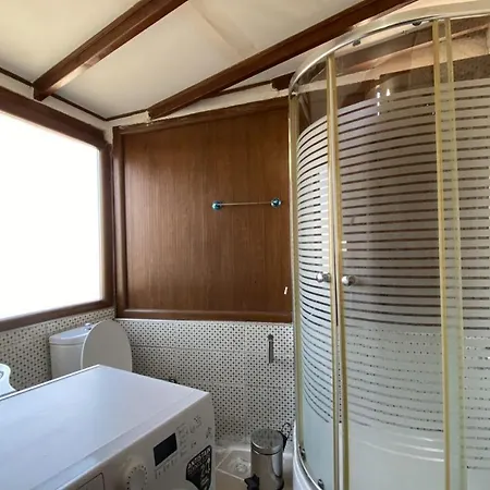 Cozy Studio Apartment In A Classic Beyoglu Building With Terrace 5-Min Walk To Istiklal Avenue Apartment Istanbul